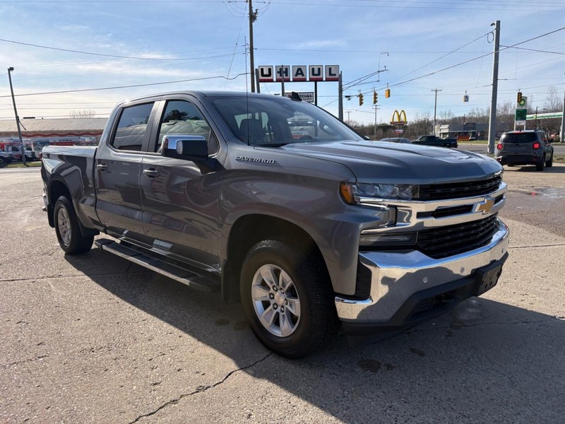 Chevrolet Silverado 1500 LTD Vehicle Full-screen Gallery Image 03
