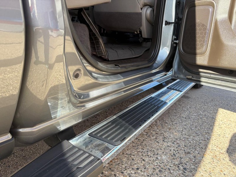 Chevrolet Silverado 1500 LTD Vehicle Full-screen Gallery Image 23