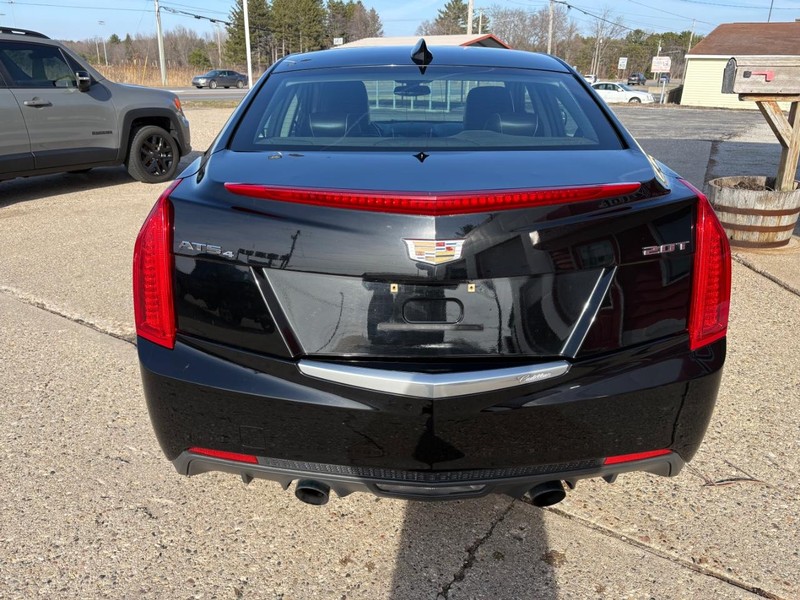 Cadillac ATS Sedan Vehicle Full-screen Gallery Image 06