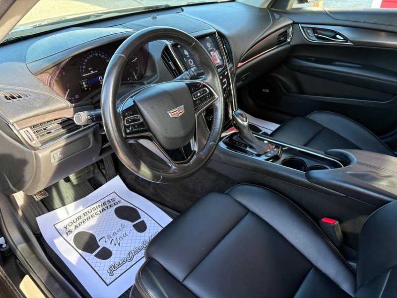 Cadillac ATS Sedan Vehicle Full-screen Gallery Image 07