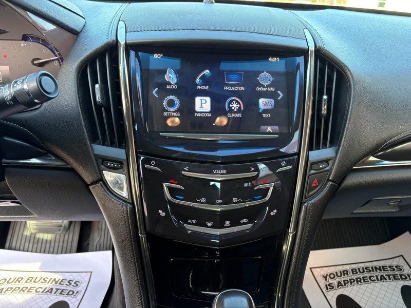 Cadillac ATS Sedan Vehicle Full-screen Gallery Image 12