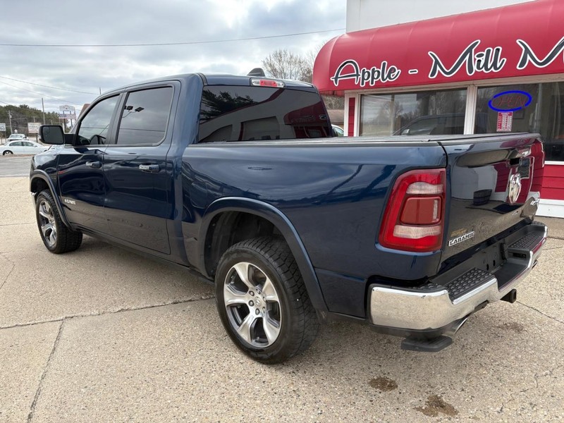 Ram 1500 Vehicle Full-screen Gallery Image 02