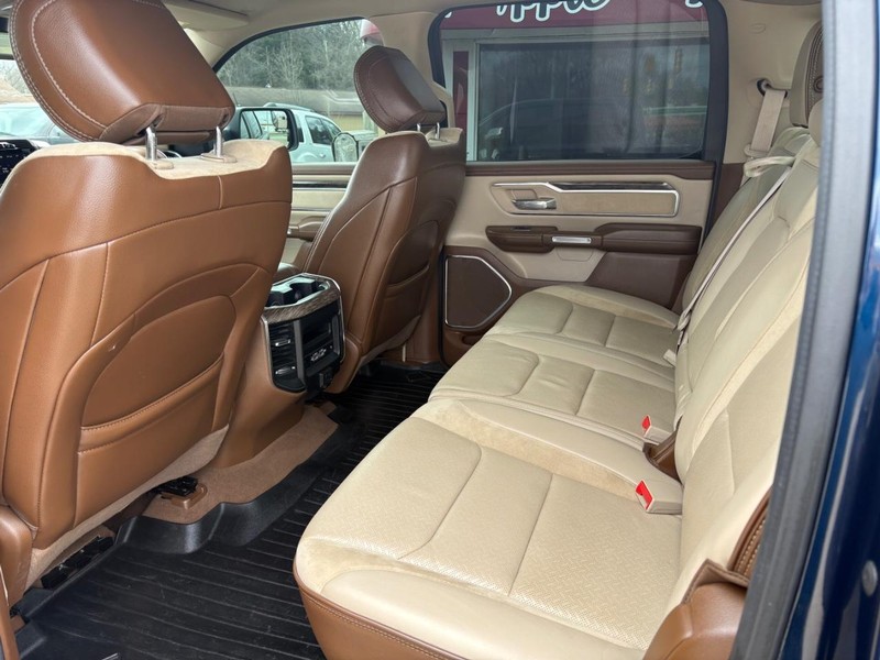 Ram 1500 Vehicle Full-screen Gallery Image 08