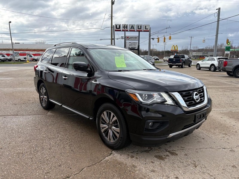 Nissan Pathfinder Vehicle Full-screen Gallery Image 03