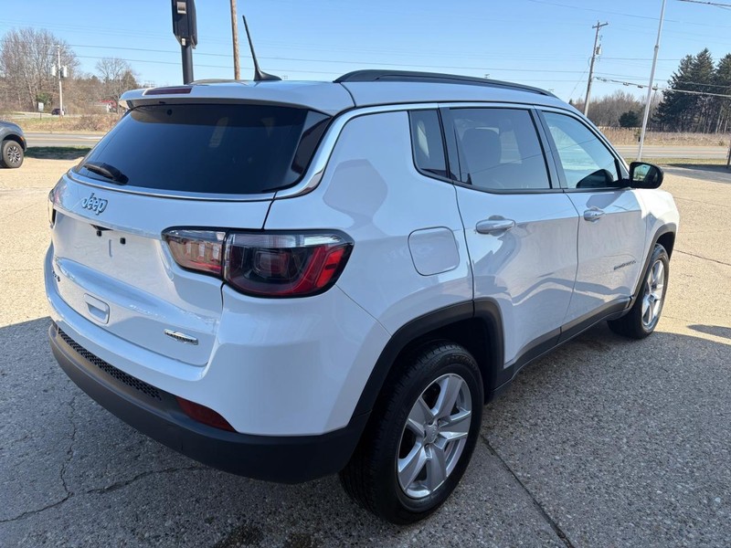 Jeep Compass Vehicle Full-screen Gallery Image 04