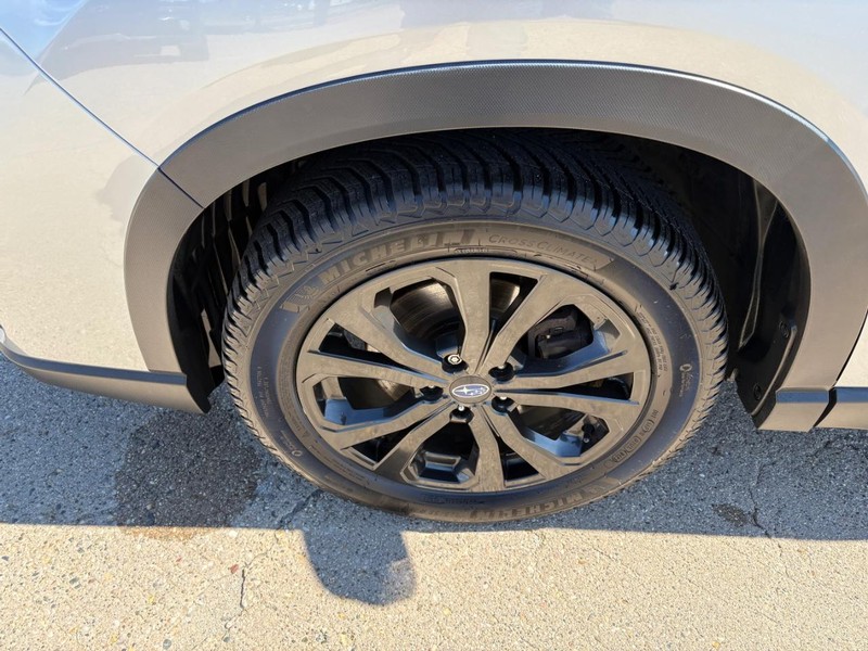 Subaru Forester Vehicle Full-screen Gallery Image 18