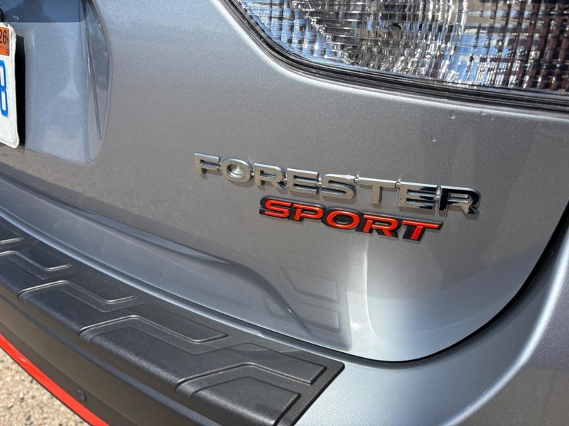 Subaru Forester Vehicle Full-screen Gallery Image 20