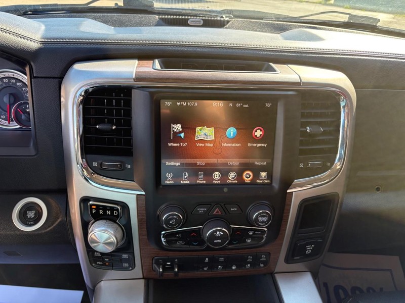 Ram 1500 Vehicle Full-screen Gallery Image 12