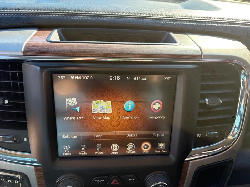 Ram 1500 Vehicle Full-screen Gallery Image 14