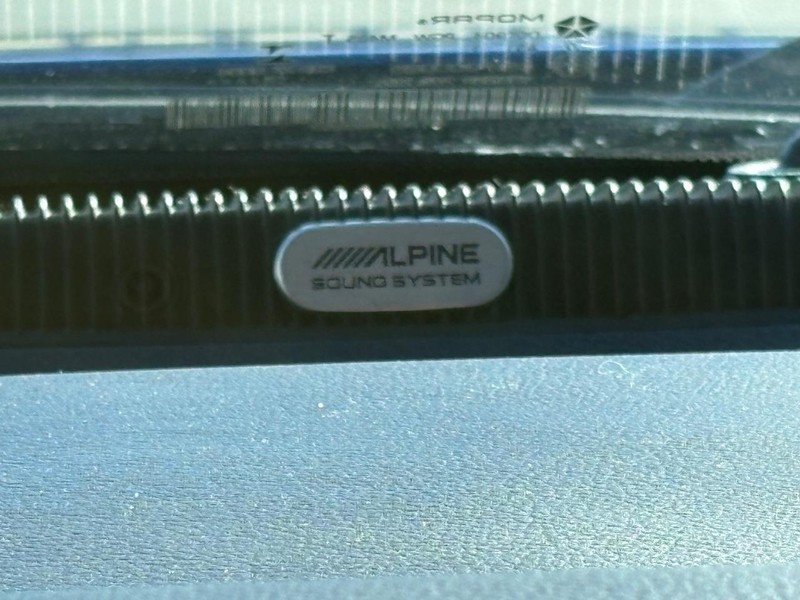Ram 1500 Vehicle Full-screen Gallery Image 15