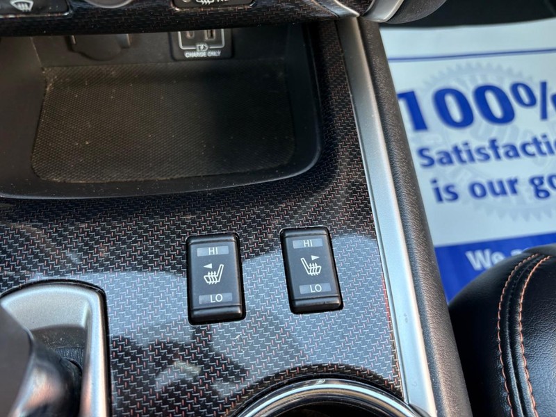 Nissan Pathfinder Vehicle Full-screen Gallery Image 15