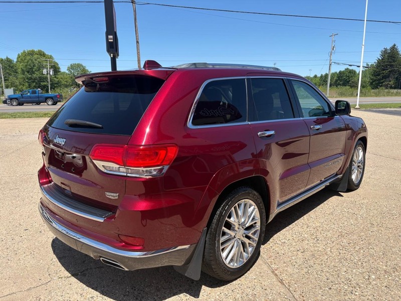 Jeep Grand Cherokee Vehicle Full-screen Gallery Image 04