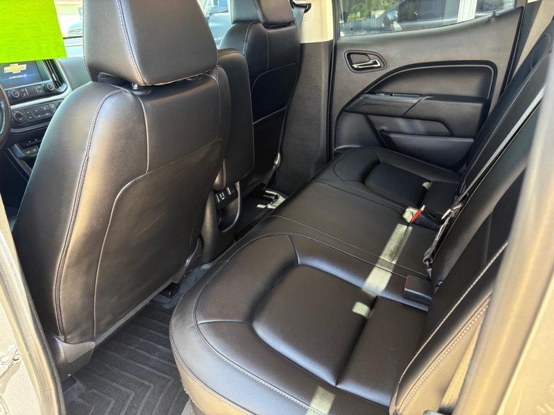 Chevrolet Colorado Vehicle Full-screen Gallery Image 08