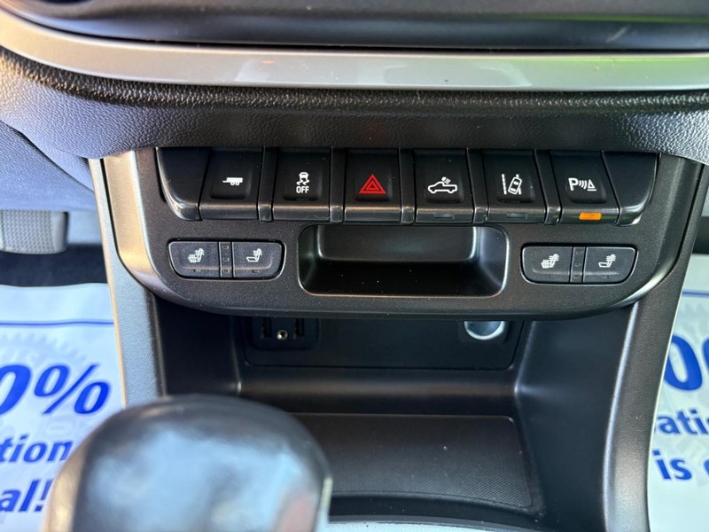 Chevrolet Colorado Vehicle Full-screen Gallery Image 13