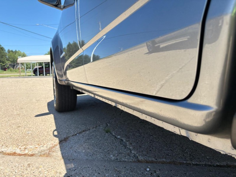 Chevrolet Colorado Vehicle Full-screen Gallery Image 21