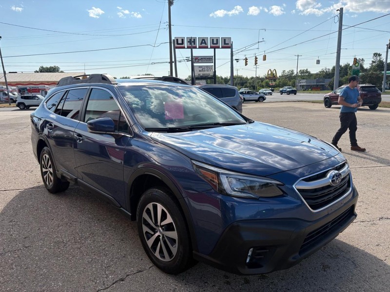 Subaru Outback Vehicle Full-screen Gallery Image 03