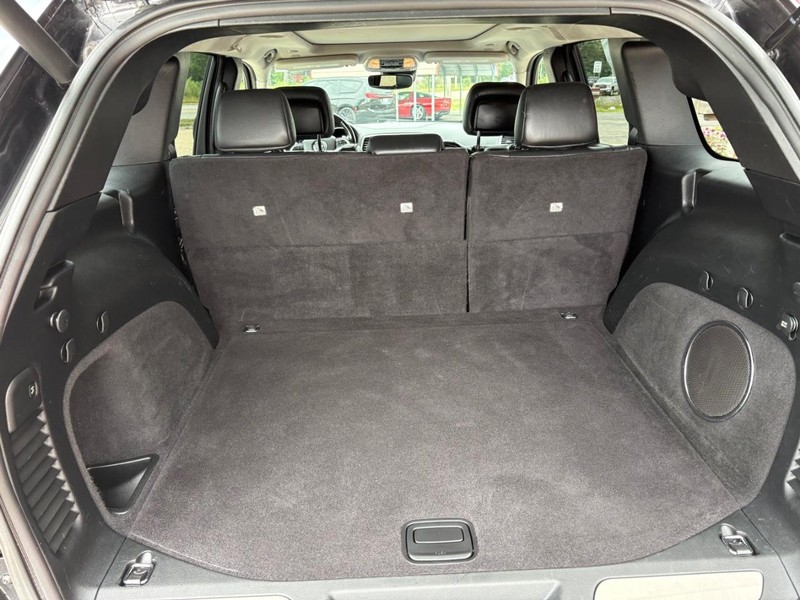 Jeep Grand Cherokee Vehicle Full-screen Gallery Image 11