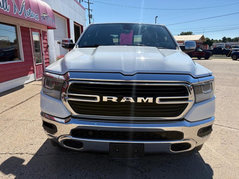 Ram 1500 Vehicle Full-screen Gallery Image 05