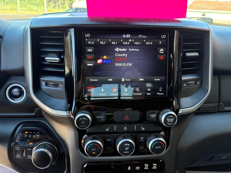 Ram 1500 Vehicle Full-screen Gallery Image 10