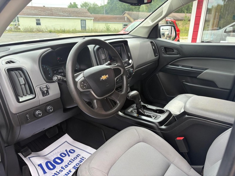 Chevrolet Colorado Vehicle Full-screen Gallery Image 07