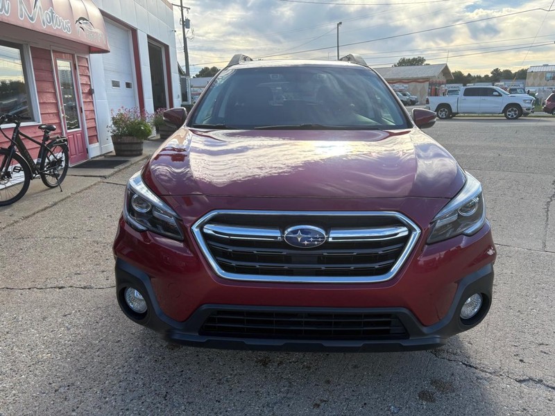 Subaru Outback Vehicle Full-screen Gallery Image 05