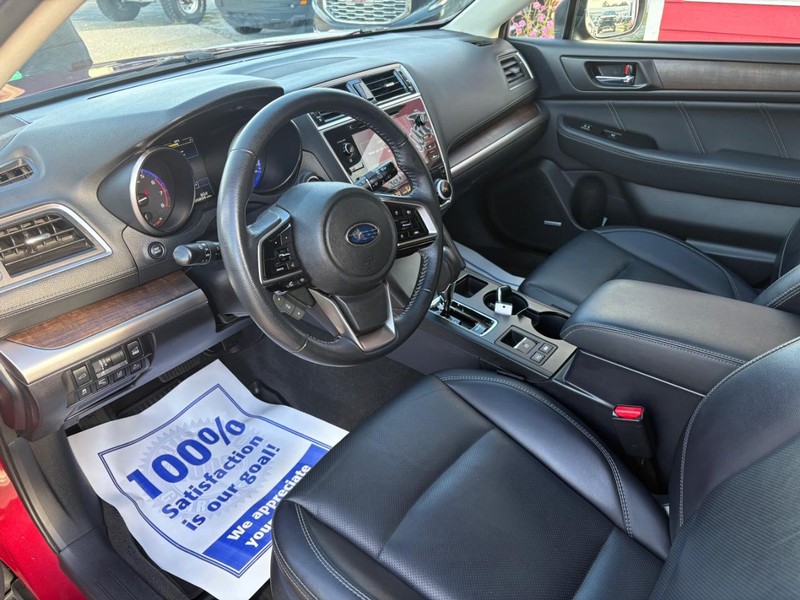 Subaru Outback Vehicle Full-screen Gallery Image 07