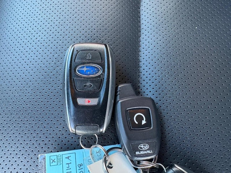 Subaru Outback Vehicle Full-screen Gallery Image 19