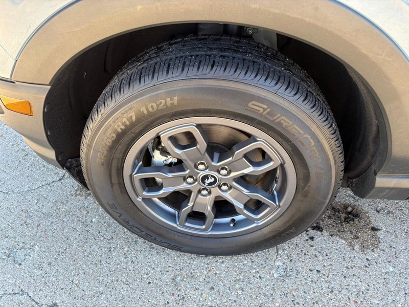 Ford Bronco Sport Vehicle Full-screen Gallery Image 17