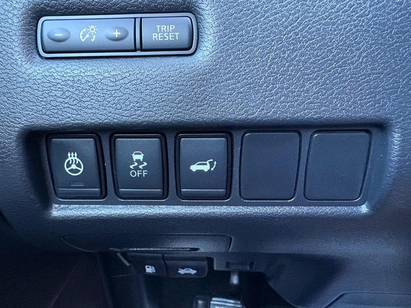 Nissan Murano Vehicle Full-screen Gallery Image 16