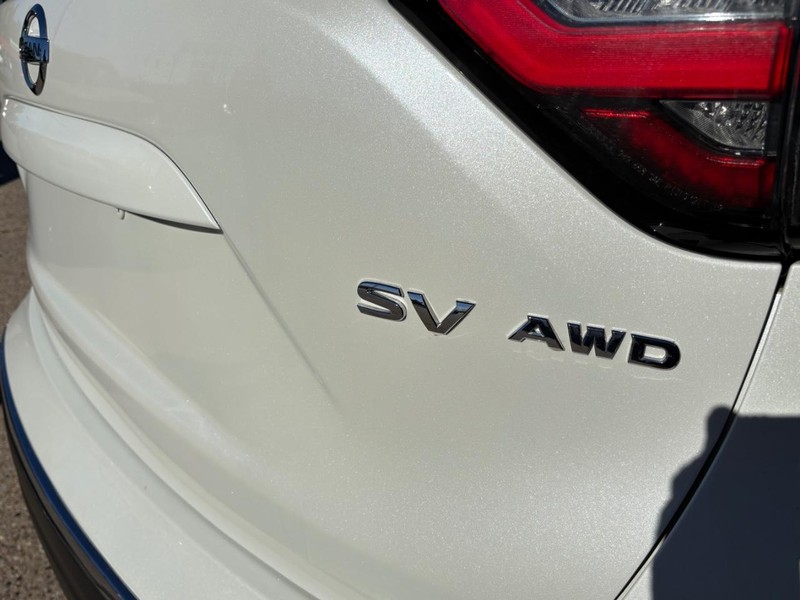 Nissan Murano Vehicle Full-screen Gallery Image 19