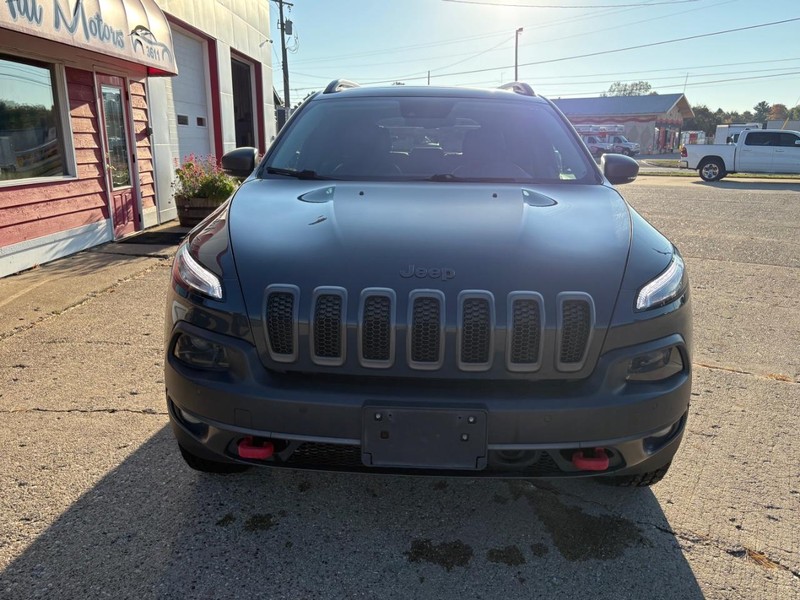 Jeep Cherokee Vehicle Full-screen Gallery Image 05