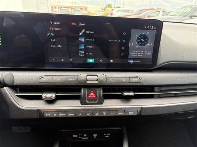 Kia K4 Vehicle Full-screen Gallery Image 13