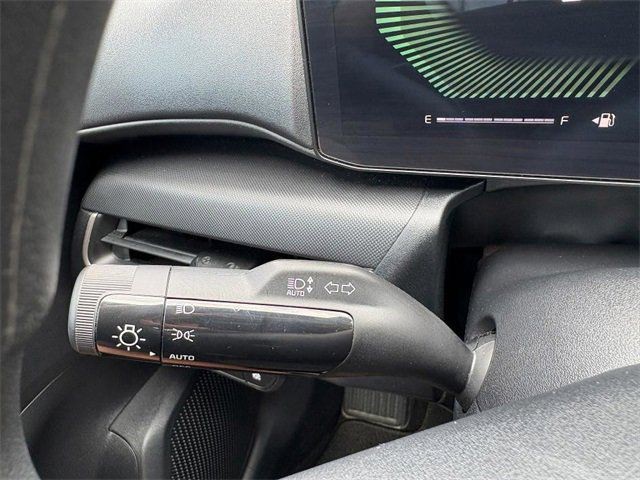 Kia K4 Vehicle Full-screen Gallery Image 21