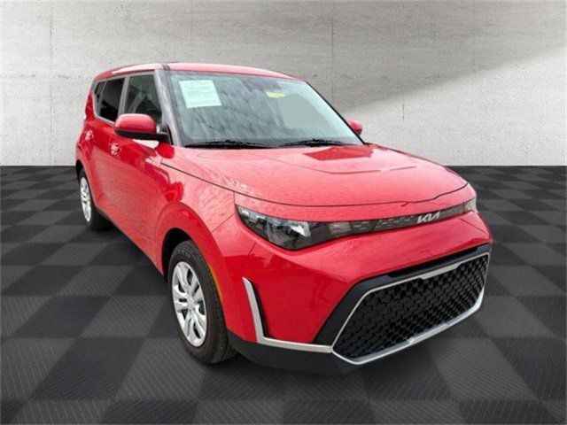 Kia Soul Vehicle Full-screen Gallery Image 04