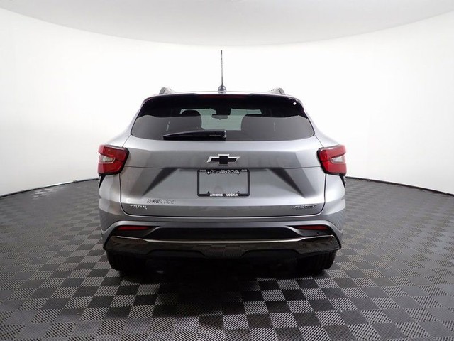 Chevrolet Trax Vehicle Full-screen Gallery Image 08