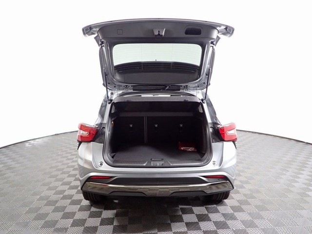 Chevrolet Trax Vehicle Full-screen Gallery Image 09