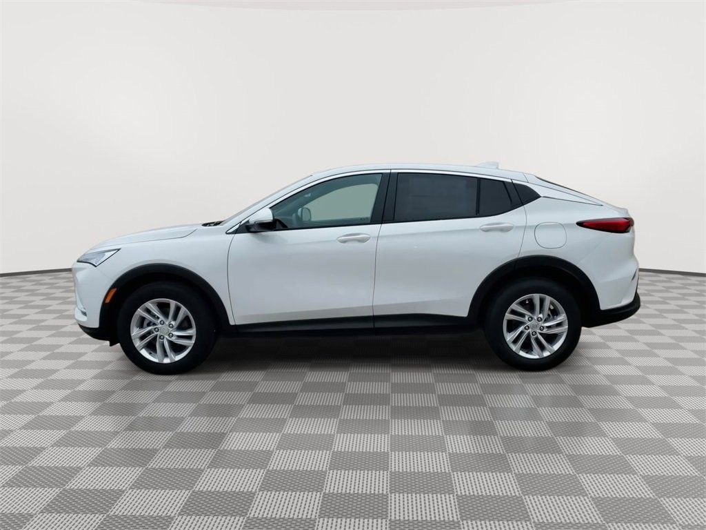 Buick Envista Vehicle Full-screen Gallery Image 01