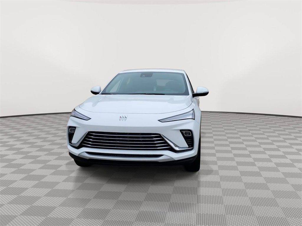 Buick Envista Vehicle Full-screen Gallery Image 03