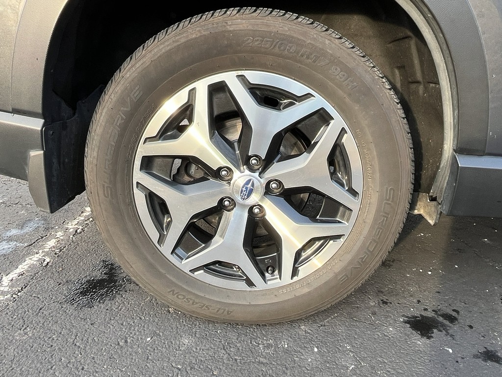 Subaru Forester Vehicle Full-screen Gallery Image 09