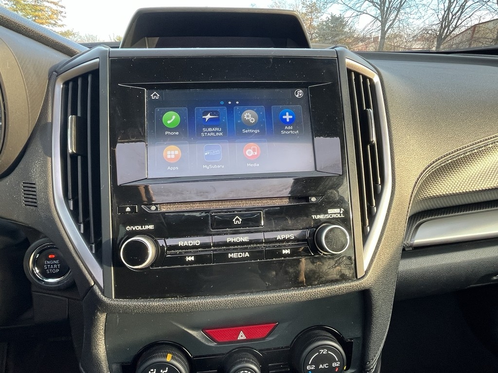 Subaru Forester Vehicle Full-screen Gallery Image 16