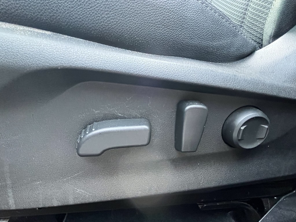 Subaru Forester Vehicle Full-screen Gallery Image 21