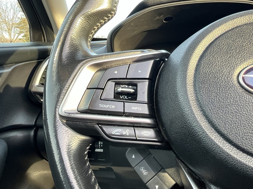 Subaru Forester Vehicle Full-screen Gallery Image 24