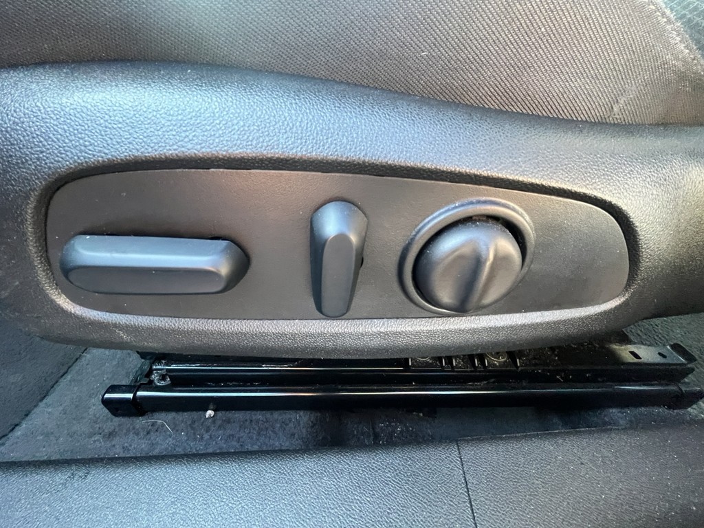 Chevrolet Malibu Vehicle Full-screen Gallery Image 20