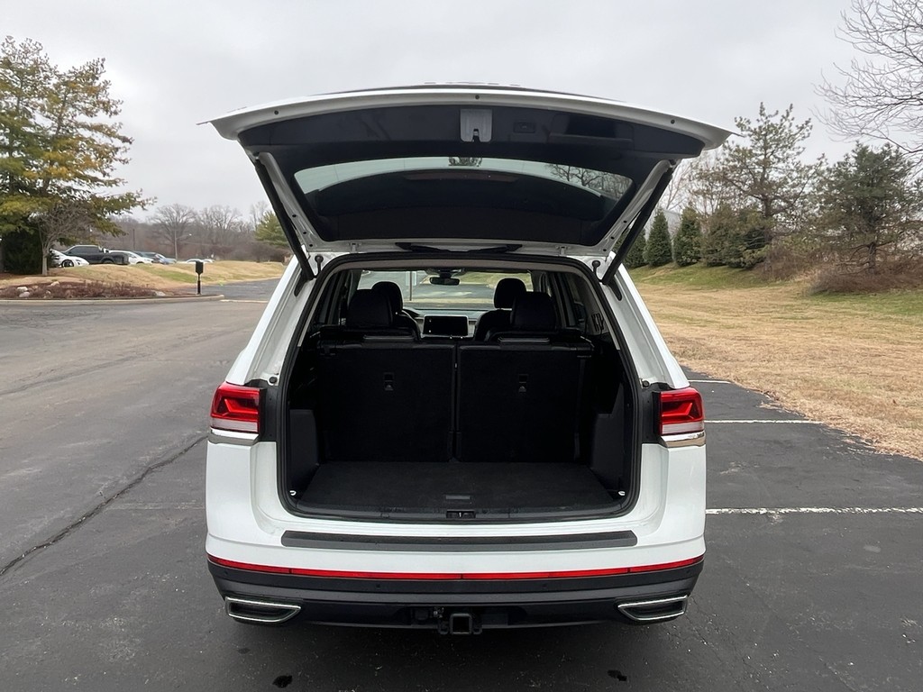 Volkswagen Atlas Vehicle Full-screen Gallery Image 10