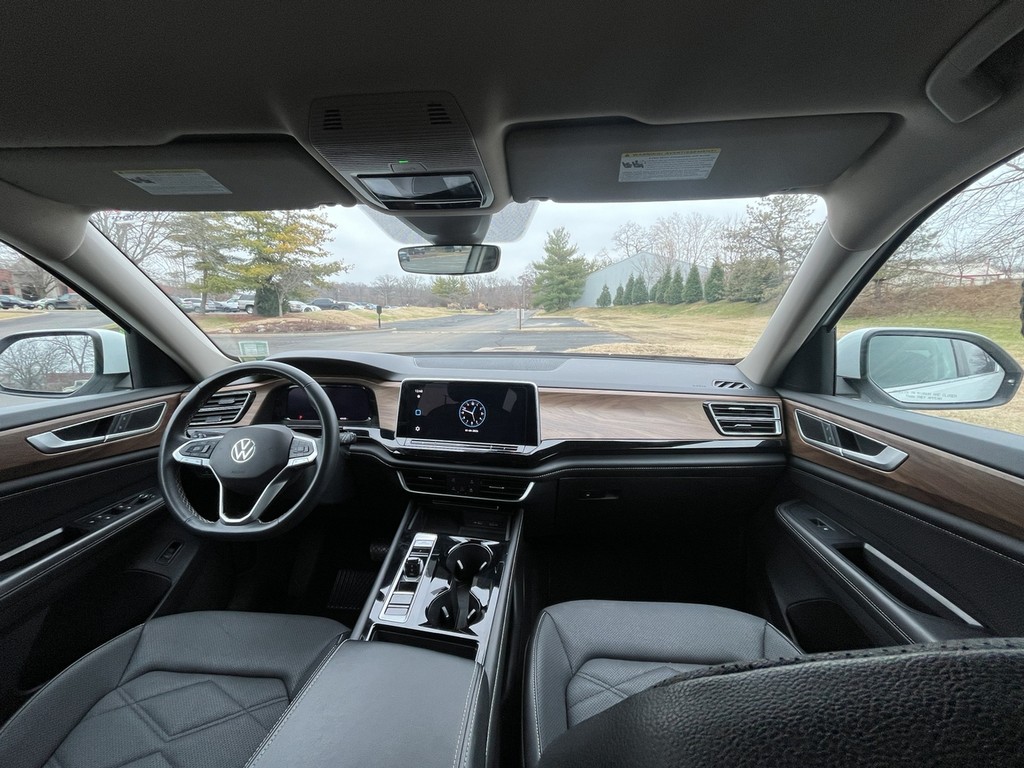 Volkswagen Atlas Vehicle Full-screen Gallery Image 17