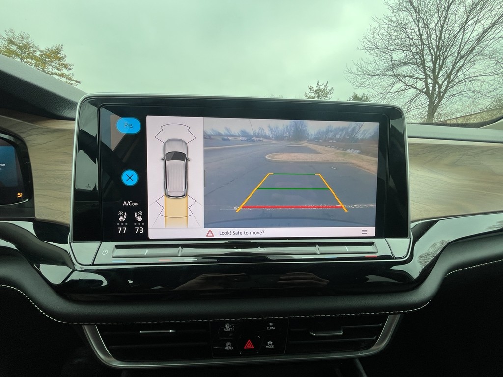 Volkswagen Atlas Vehicle Full-screen Gallery Image 27