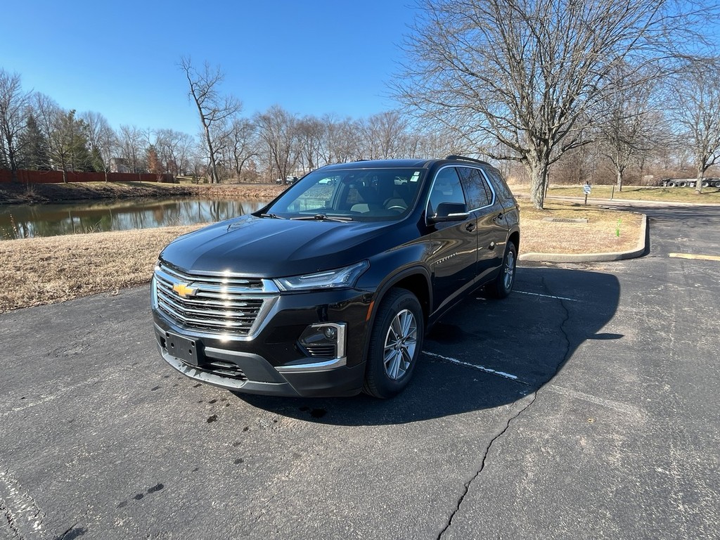 Chevrolet Traverse Vehicle Full-screen Gallery Image 02