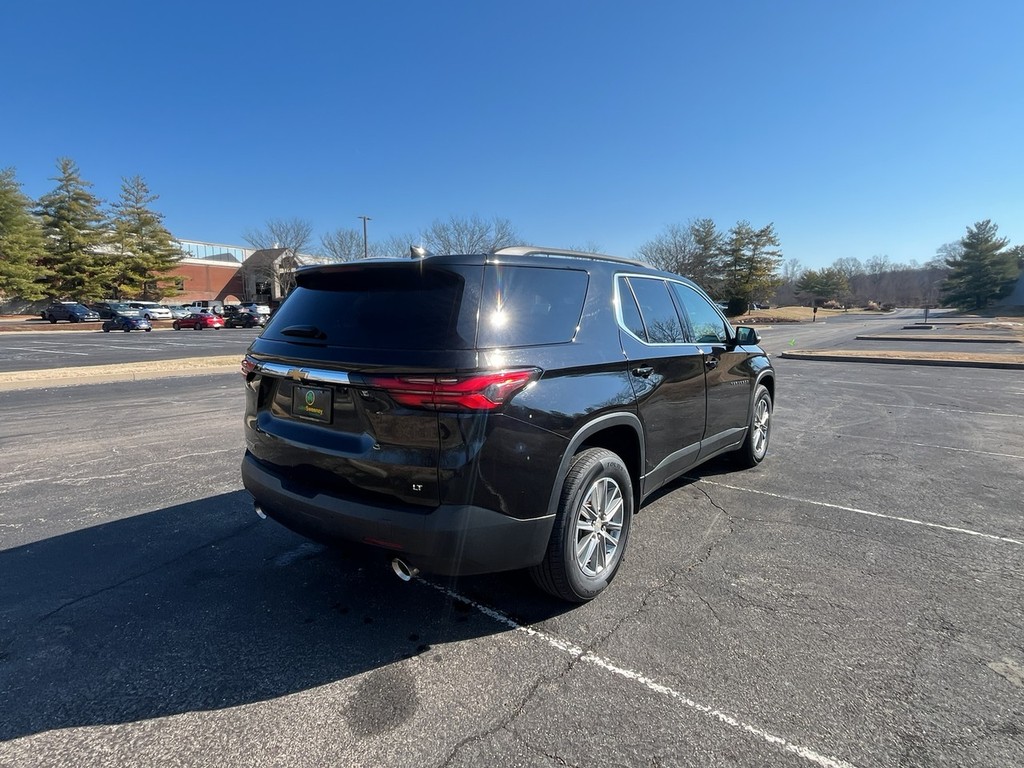 Chevrolet Traverse Vehicle Full-screen Gallery Image 06