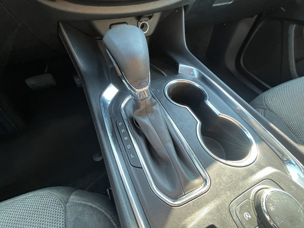 Chevrolet Traverse Vehicle Full-screen Gallery Image 16