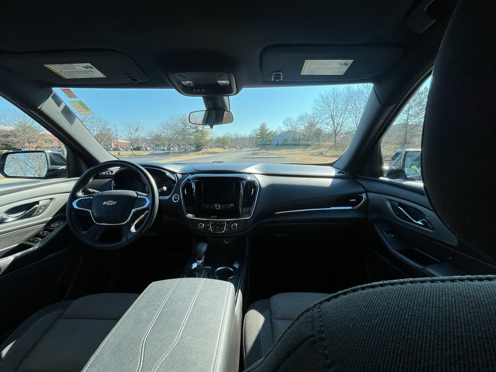 Chevrolet Traverse Vehicle Full-screen Gallery Image 17